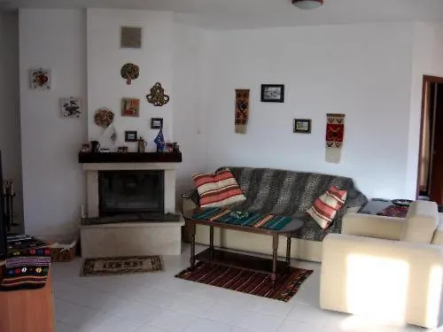 Sveti Stefan Aparthotel 3*