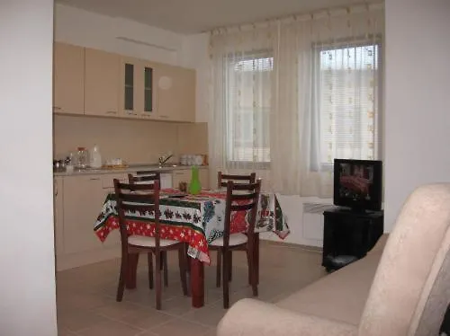 Sveti Stefan Aparthotel 3*