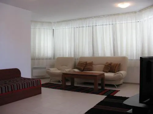 Sveti Stefan Апарт-отель